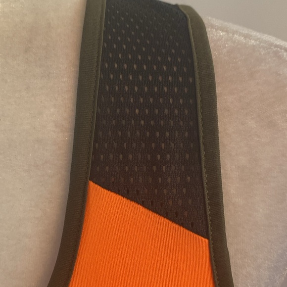 Pink by VS size small Gym &  Tonic tank top - Picture 3 of 9